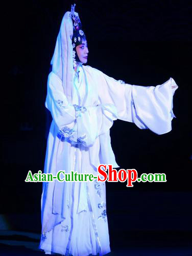 Chinese Ping Opera Young Female Apparels Costumes and Headpieces Da Song Zhong Yi Zhuan Traditional Pingju Opera Hua Tan White Dress Garment