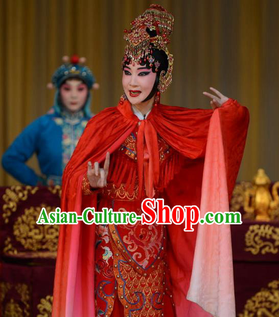 Chinese Beijing Opera Actress Yu Ji Apparels Xiang Yu Costumes and Headpieces Traditional Peking Opera Imperial Concubine Dress Hua Tan Garment