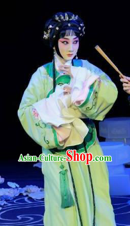 Chinese Beijing Opera Actress Qu Xiuxiu Apparels A Love Beyond Costumes and Headdress Traditional Peking Opera Maid Lady Green Dress Xiaodan Garment