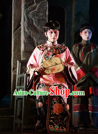 Chinese Beijing Opera Rich Female Garment Costumes and Hair Accessories Traditional Peking Opera The Golden Cangue Young Mistress Dress Apparels