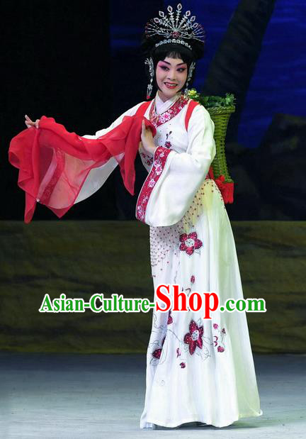 Chinese Beijing Opera Diva Lin Moniang Apparels Costumes and Headpieces Traditional Peking Opera Ma Zu Village Girl White Dress Garment