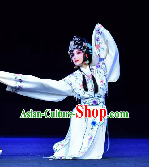 Chinese Sichuan Opera Rich Lady Garment Costumes and Hair Accessories Yu He Qiao Traditional Peking Opera Hua Tan White Dress Actress Ke Baozhu Apparels