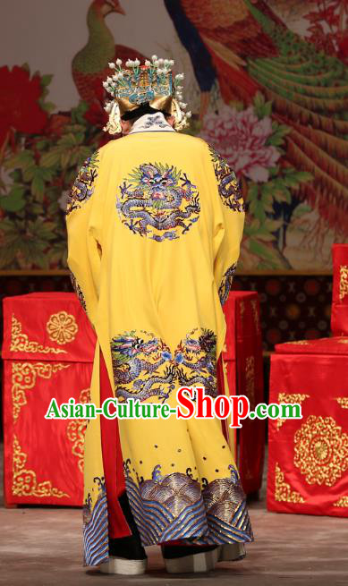 A Honey Trap Chinese Peking Opera Emperor Liu Bei Garment Costumes and Headwear Beijing Opera King Apparels Elderly Man Yellow Clothing