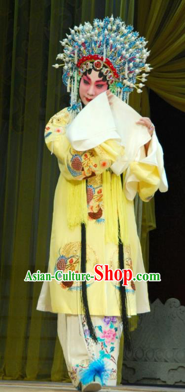 Chinese Beijing Opera Diva Apparels Costumes and Headdress A Honey Trap Traditional Peking Opera Hua Tan Yellow Dress Actress Sun Shangxiang Garment