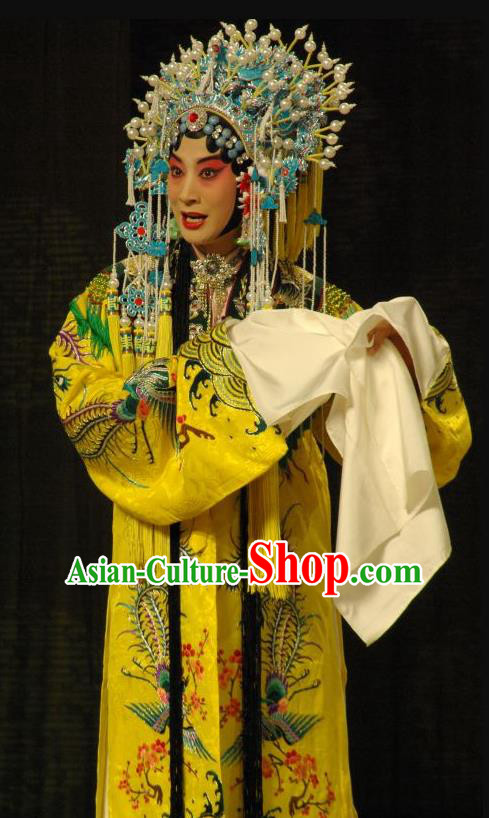 Chinese Beijing Opera Noble Female Apparels Costumes and Headdress A Honey Trap Traditional Peking Opera Actress Sun Shangxiang Yellow Dress Garment