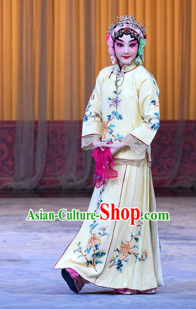 Chinese Beijing Opera Young Lady Apparels Costumes and Headpieces Xin An Yi Traditional Peking Opera Diva Zhao Meirong Yellow Dress Actress Garment