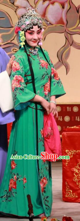 Chinese Beijing Opera Diva Green Apparels Costumes and Headdress Wu Long Yuan Traditional Peking Opera Consort Dress Young Female Yan Xijiao Garment
