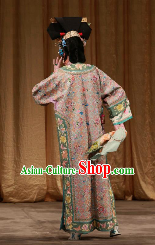 Chinese Beijing Opera Qing Dynasty Woman Apparels Costumes and Headdress Mei Yu Pei Traditional Peking Opera Actress Han Cuizhu Dress Garment