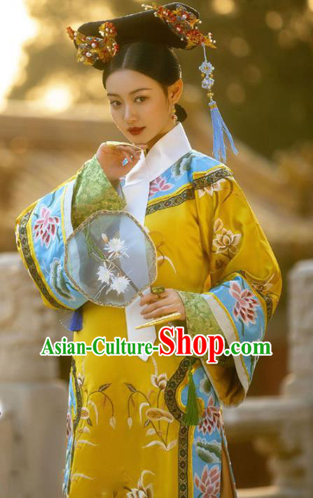 Chinese Traditional Qing Dynasty Manchu Lady Apparels Imperial Consort Historical Costumes Ancient Court Woman Hanfu Dress and Headpieces Complete Set