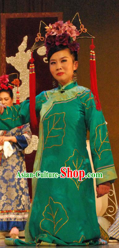 Chinese Beijing Opera Imperial Consort Garment Costumes and Headdress Shao Nian Tian Zi Traditional Qu Opera Hua Tan Apparels Qing Dynasty Court Woman Green Dress