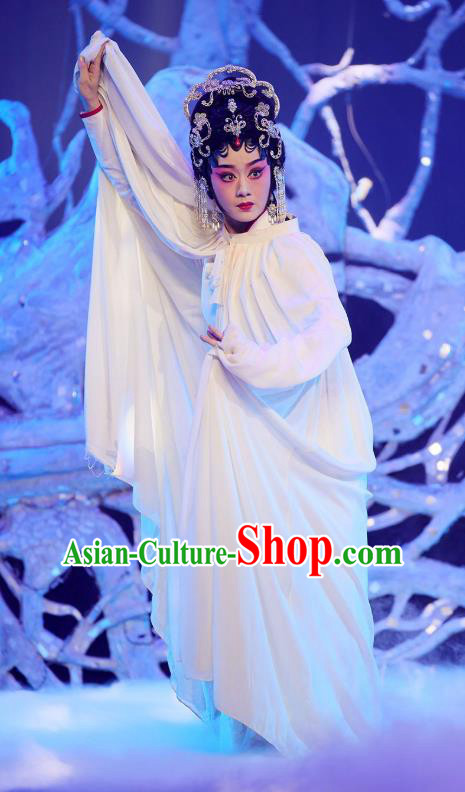 Chinese Cantonese Opera Martial Female Garment The Fairy Tale of White Snake Costumes and Headdress Traditional Guangdong Opera Wudan Apparels Bai Suzhen White Dress
