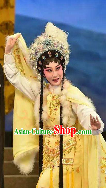 Chinese Cantonese Opera Actress Jiang Yunxia Garment General Ma Chao Costumes and Headdress Traditional Guangdong Opera Hua Tan Apparels Young Female Yellow Dress