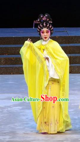 Chinese Cantonese Opera Young Beauty Huo Xiaoyu Garment Story of the Violet Hairpin Costumes and Headdress Traditional Guangdong Opera Apparels Diva Yellow Dress