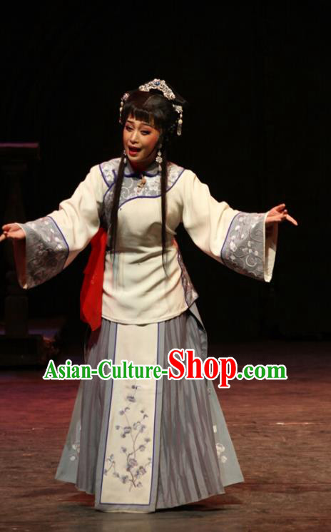 Chinese Cantonese Opera Distress Maiden Qiu Yue Garment The Watchtower Costumes and Headdress Traditional Guangdong Opera Actress Apparels Hua Tan Dress