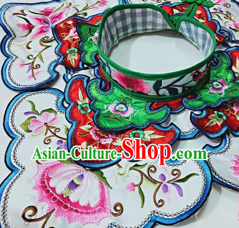 Chinese Traditional Qing Dynasty Embroidery Craft Embroidered Shoulder Accessories Embroidered Flowers Cloud Shoulder