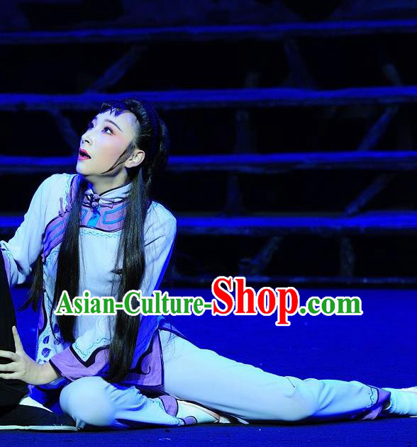 Chinese Sichuan Highlights Opera Distress Maiden Garment Costumes and Headdress Traditional Peking Opera Actress Jin Zi Dress Young Woman Apparels