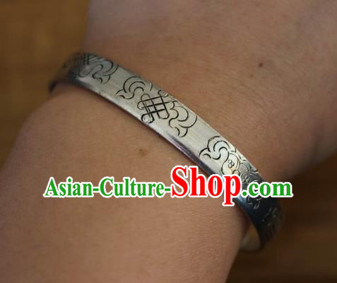 Chinese Traditional Tibetan Nationality Lucky Bracelet Jewelry Accessories Decoration Handmade Zang Ethnic Silver Carving Bangle for Women