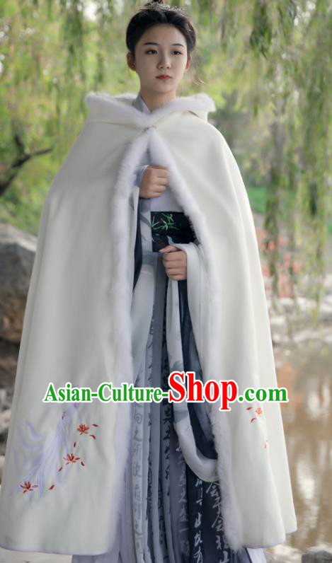 Traditional Chinese Hanfu White Woolen Cloak Ancient Costume Winter Embroidered Fox Cape With Cap for Women