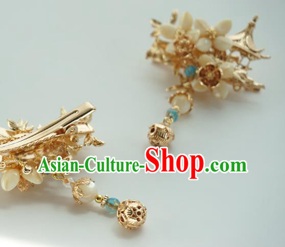 Handmade Chinese Golden Hair Claws Traditional Hair Accessories Ancient Court Classical Bell Tassel Hair Stick for Women