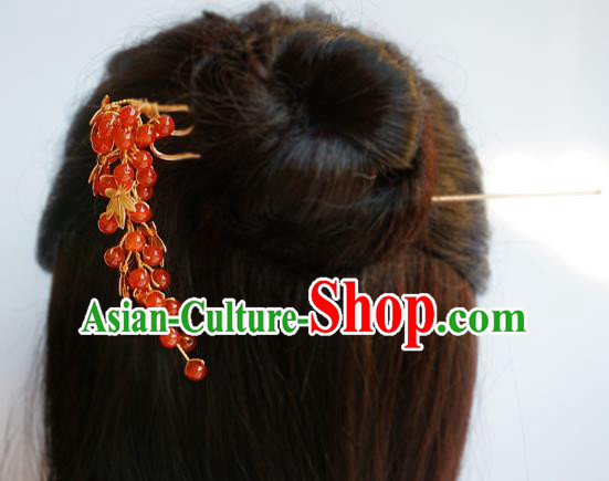 Handmade Chinese Hanfu Red Agate Beads Hair Clip Traditional Hair Accessories Ancient Golden Maple Leaf Hairpins for Women