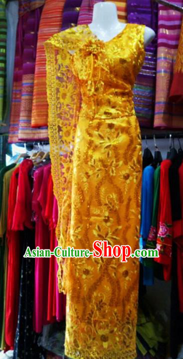 Traditional Chinese Dai Nationality Golden Blouse and Straight Skirt Outfit Dai Ethnic Dance Costumes with Tippet Veil