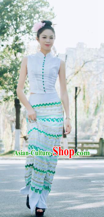 Traditional Chinese Dai Nationality Stage Performance Blouse and Straight Skirt Outfit Dai Ethnic Dance Fashion Costumes