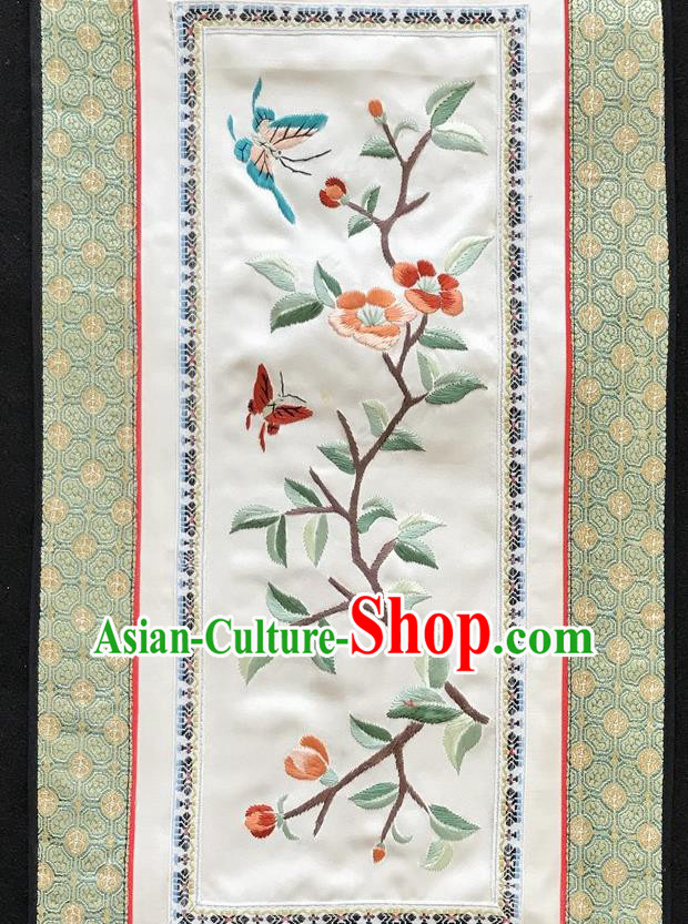 Chinese National Embroidered Flower Butterfly Paintings Traditional Handmade Embroidery Decorative White Silk Picture Craft