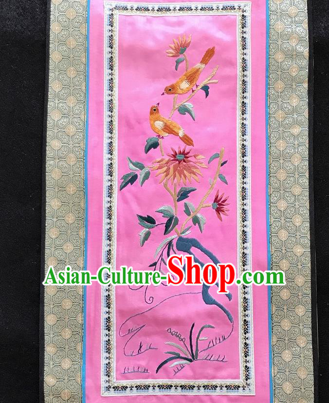 Chinese National Embroidered Chrysanthemum Paintings Traditional Handmade Embroidery Decorative Pink Silk Picture Craft