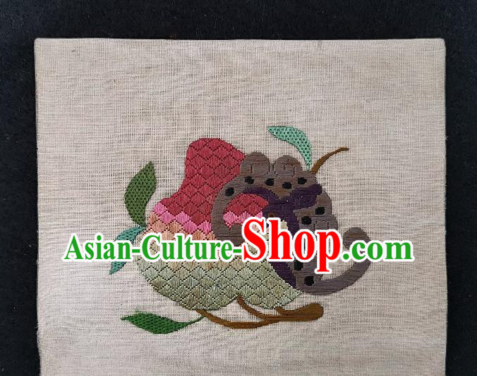 Traditional Chinese Embroidered Peach Bat Silk Patches Handmade Embroidery Fabric Accessories Embroidering Dress Applique