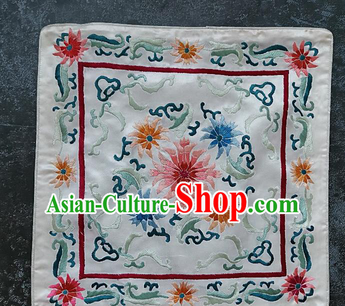 Traditional Chinese Embroidered Flowers Fabric Hand Embroidering Dress Applique Embroidery White Silk Patches Pillowslip Accessories