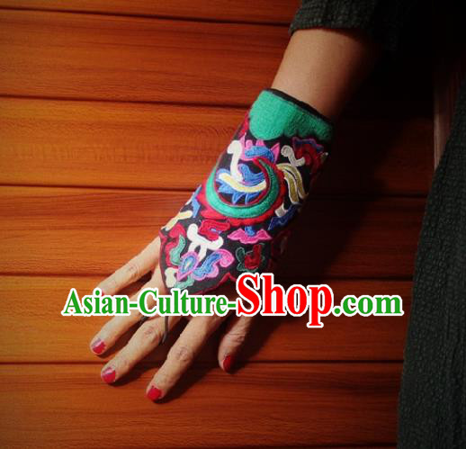 Chinese Handmade Miao Ethnic Embroidered Wristband Accessories Traditional Minority Bracelet Bangle for Women