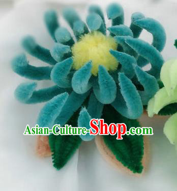 Chinese Traditional Qing Dynasty Imperial Concubine Blue Velvet Chrysanthemum Hairpin Headwear Ancient Manchu Woman Hair Accessories Hair Clip