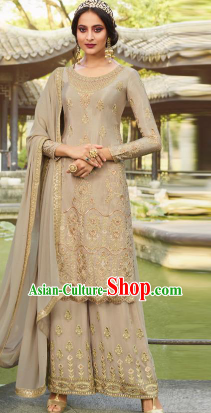 Asian India National Punjab Costumes Asia Indian Traditional Embroidered Gray Dress Sari and Loose Pants for Women