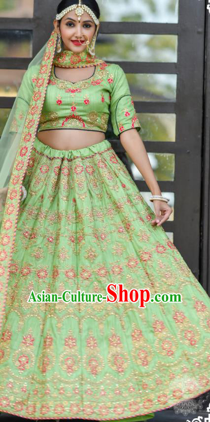 Asian India Wedding Lehenga Costumes Asia Indian Traditional Festival Bride Embroidered Green Silk Blouse and Skirt and Sari Complete Set