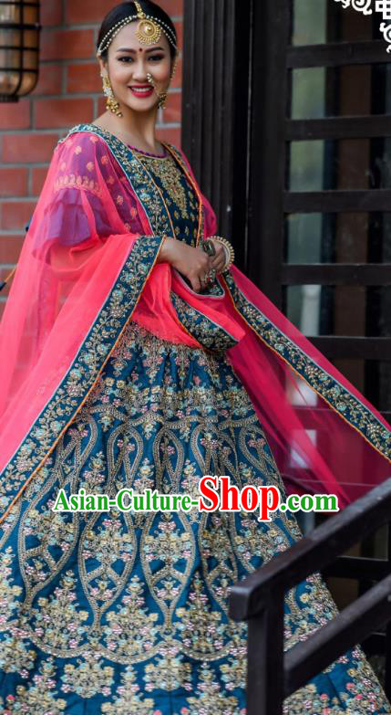 Asian India Wedding Lehenga Costumes Asia Indian Traditional Festival Bride Embroidered Teal Silk Blouse and Skirt and Sari Complete Set