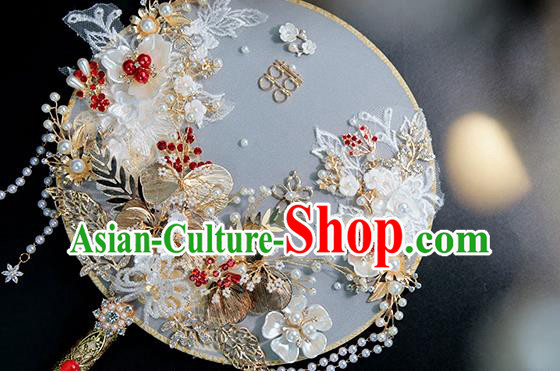 China Traditional Handmade Shell Flowers Palace Fan Classical Wedding Circular Fan