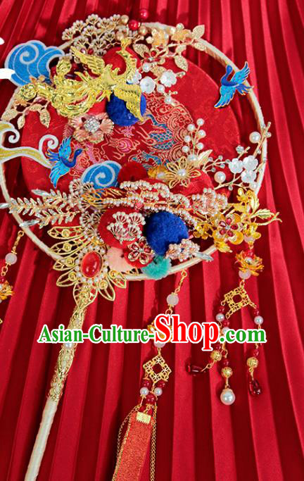China Traditional Red Ribbon Tassel Silk Fan Classical Wedding Golden Phoenix Circular Fan Handmade Palace Fan