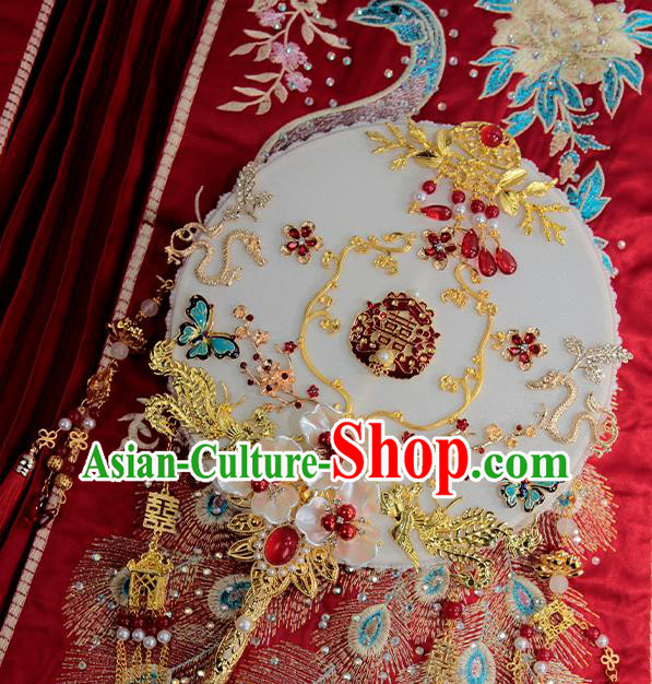 China Classical Wedding Golden Phoenix Tassel Circular Fan Handmade Palace Fan Traditional Shell Flowers Silk Fan