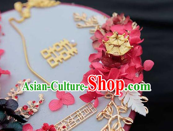 China Handmade Palace Fan Classical Wedding Circular Fan Traditional Red Rose Fan