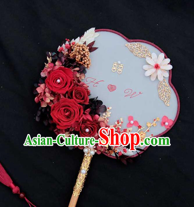 China Handmade Wedding Palace Fan Classical Dance Fan Traditional Bride Rose Flowers Fan