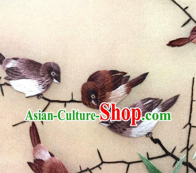 China Traditional Suzhou Embroidery Craft Handmade Palace Fan Embroidered Bamboo Silk Fan Hanfu Fan
