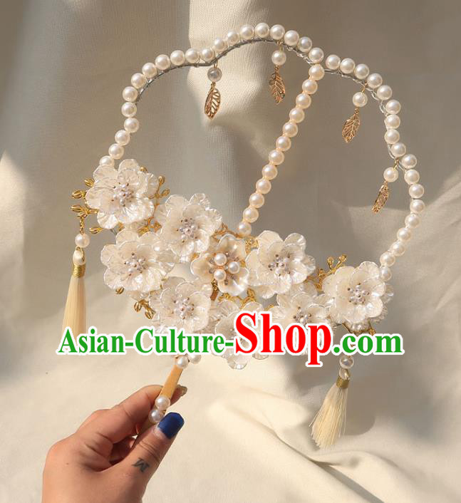 China Classical Dance White Shell Plum Fan Traditional Bride Pearls Fan Handmade Wedding Palace Fan
