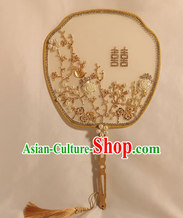 China Handmade Bride Shell Rose Palace Fan Classical Dance Fan Traditional Wedding Fan