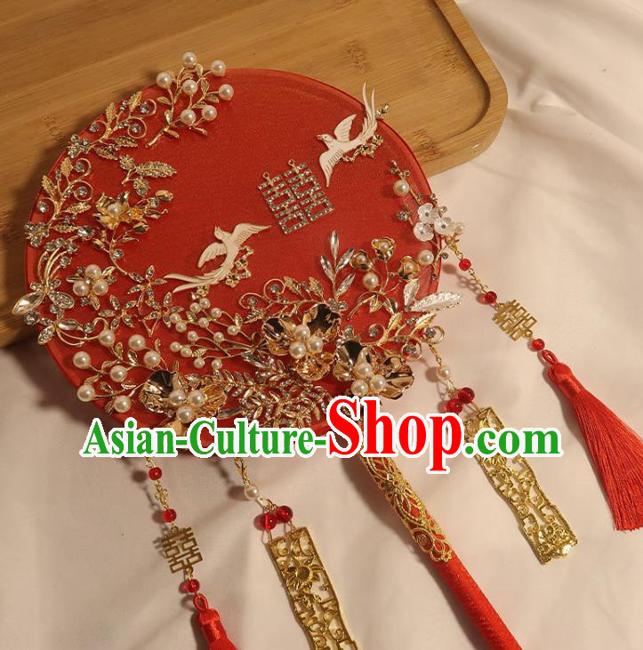 China Traditional Wedding Crystal Leaf Circular Fan Classical Dance Silk Fan Handmade Bride Red Palace Fan
