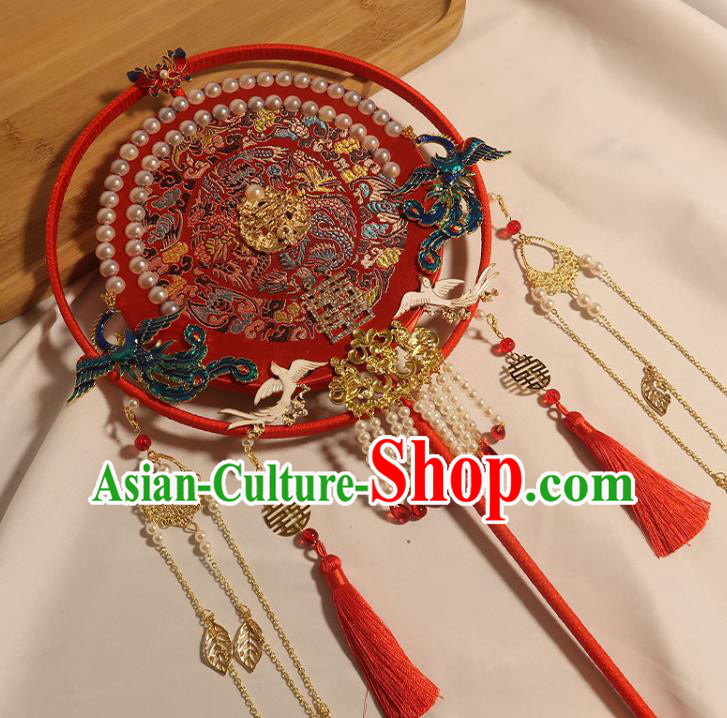 China Traditional Wedding Embroidered Red Fan Handmade Bride Palace Fan Classical Dance Pearls Fan