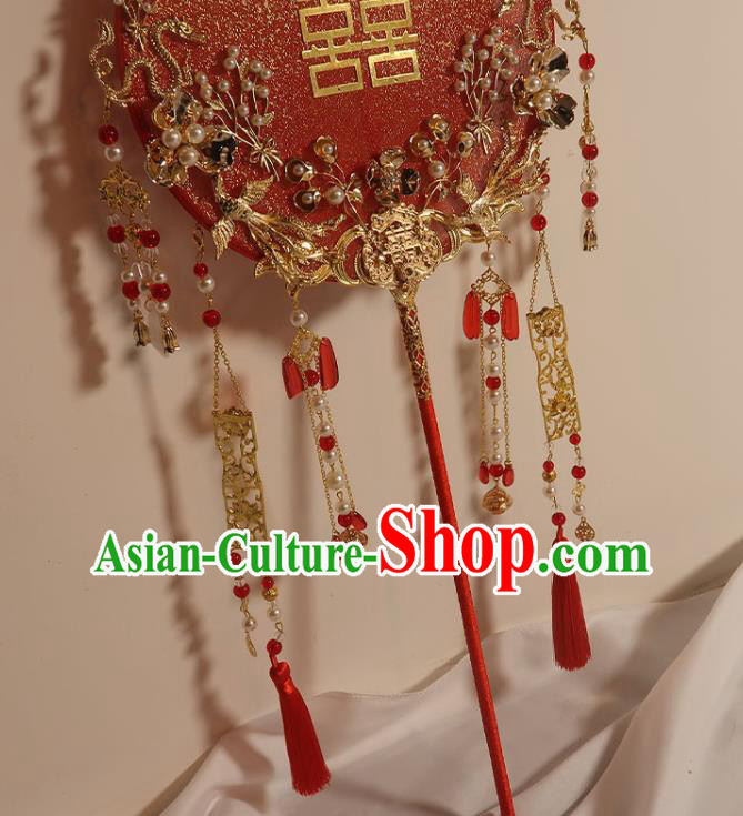 China Handmade Bride Palace Fan Classical Dance Circular Fan Traditional Wedding Red Silk Fan
