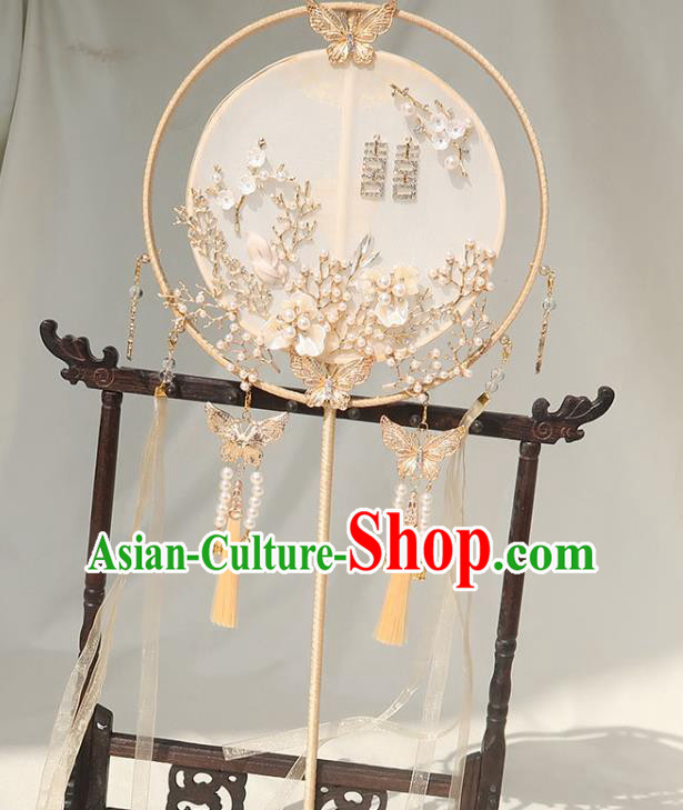 China Traditional Wedding Shell Flowers Circular Fan Handmade Hanfu Fan Bride White Silk Palace Fan