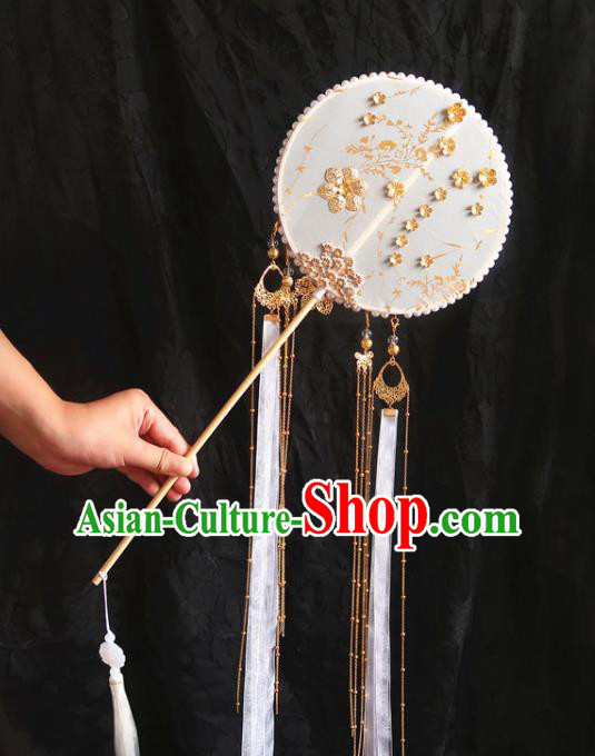 China Handmade Golden Flowers Palace Fan Classical Wedding Fan Traditional Hanfu White Ribbon Circular Fan
