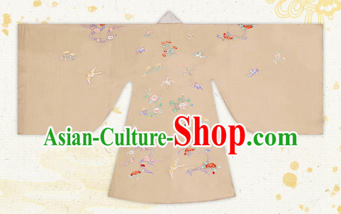 Traditional China Ming Dynasty Noble Lady Historical Clothing Ancient Patrician Beauty Hanfu Apricot Embroidered Cloak