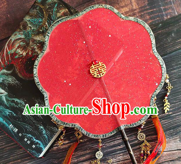 China Traditional Red Silk Fan Wedding Fan Handmade Blueing Lotus Palace Fan